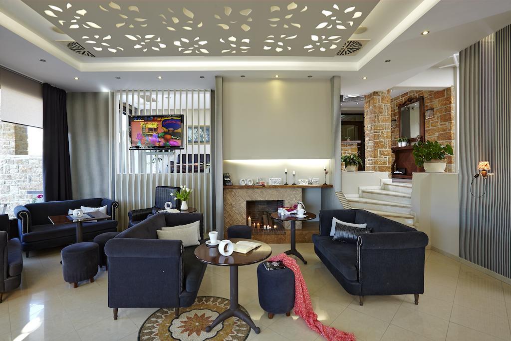 Sokratis Hotel Nea Moudania Bagian luar foto